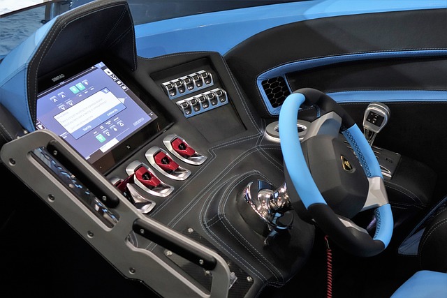 德尚在克莱枫丹问候球员：为卡马庆生、与坎特重逢